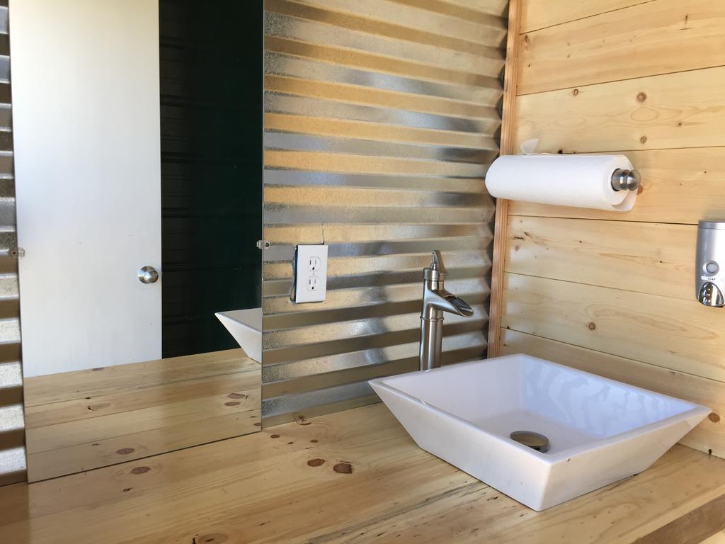 Lupine Cabin, Glamour Camping, Stunning Skies And Sunrise Views モンティセロ 部屋 写真